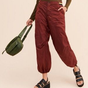 FREE PEOPLE Ripple Sports Nylon Pants in Mahogany - Size Medium Dance